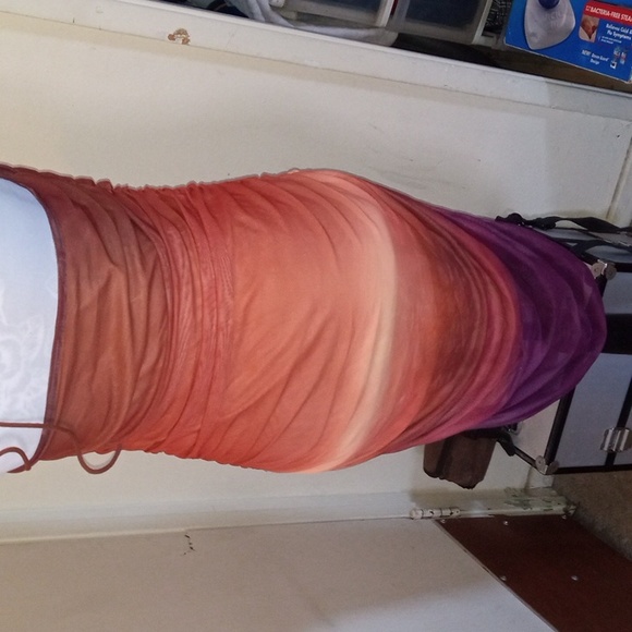 Ombre Ruched Dress - Picture 8 of 15